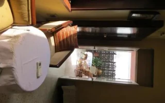 Master Guesthouse - photo 2