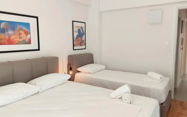 Modern Apartment in Acropolis Museum - photo 2