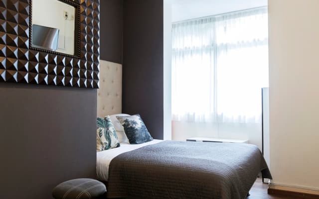 Quentin Canal House Hotel - photo 4