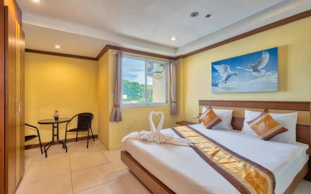 TJ Patong Hotel - photo 5