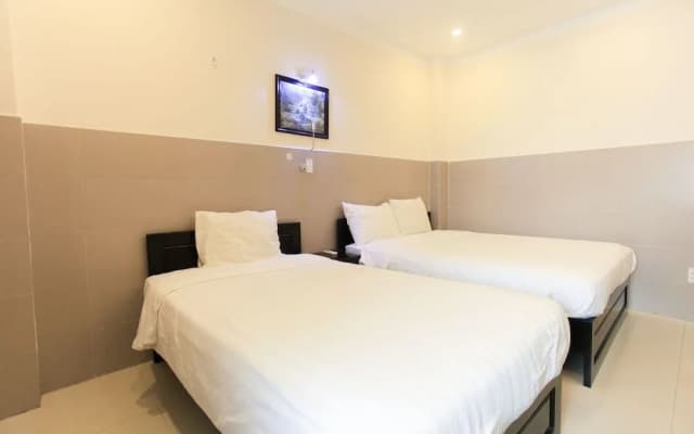 OYO 1072 Dragon Hotel - photo 3