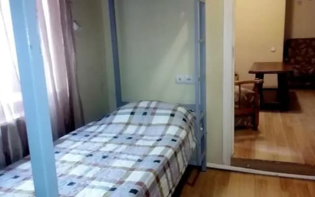 Hostel at 19 - photo 3