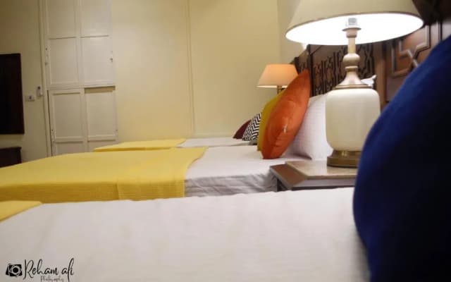 The Location Hotel - photo 5
