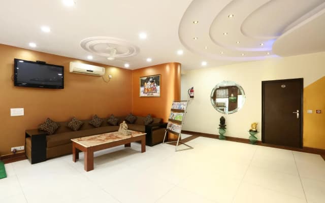 OYO 4184 Hotel Raj - photo 2