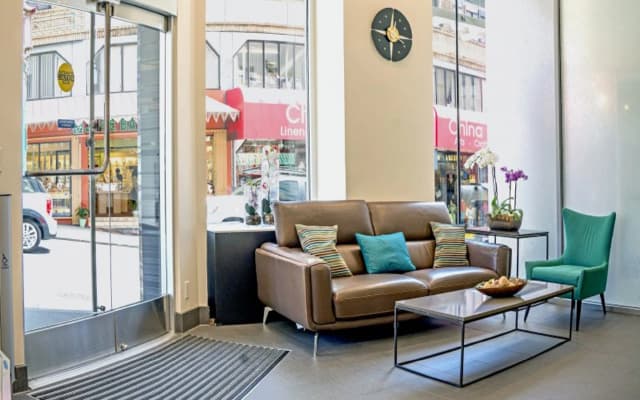 Grant Plaza Hotel - photo 2