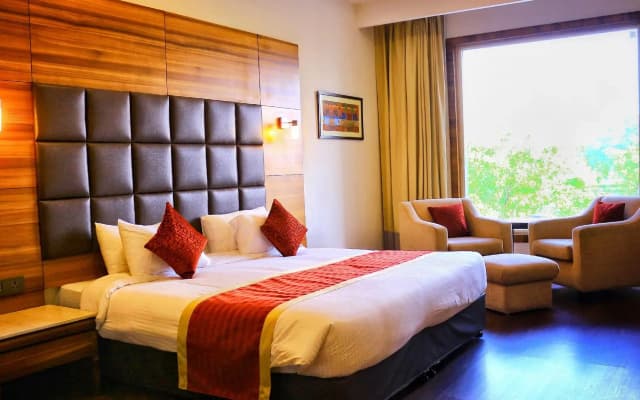City Park Resort Ghevra - photo 4