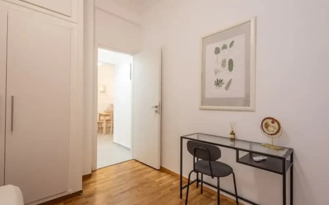 Brand New 2 Bdrm Apt in Koukaki Athens - photo 4