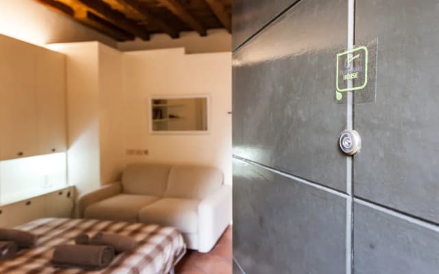 Temporary House Milan - San Gottardo - photo 2