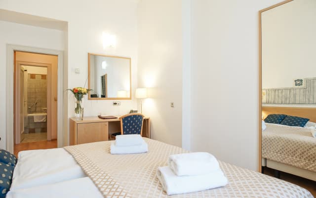 Hotel Tivoli Prague - photo 2