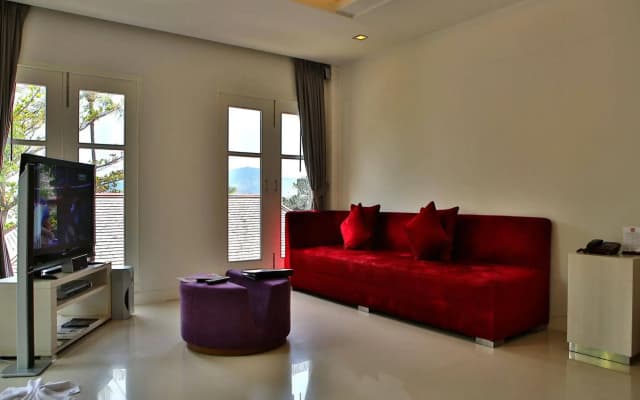 Replay Pool Villa - photo 2
