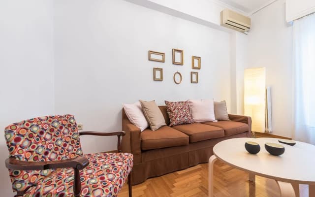 Elegant Koukaki Apartment by Cloudkeys - photo 4