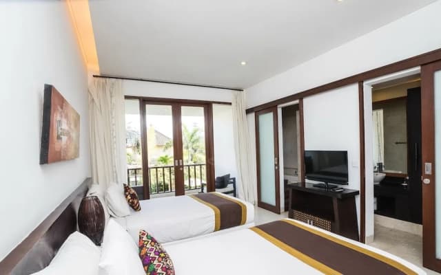 16 bedroom villa river side Legian - photo 3