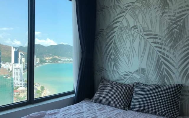 Trangs Beachfront Apartment Nha Trang - photo 2
