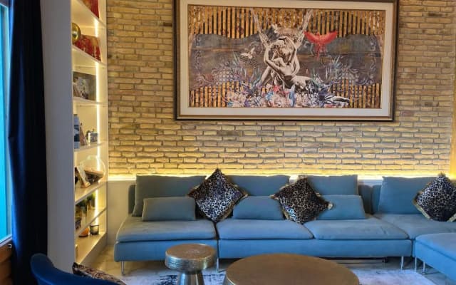 The Avenue 2BR Luxury Unit in Diagonal Ave - photo 3