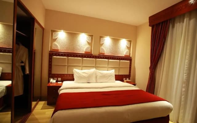 Al Liwan Suites Rawdat Al Khail - photo 5