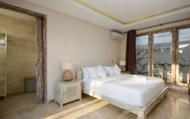 Adinda Balangan Beach Villa - photo 4