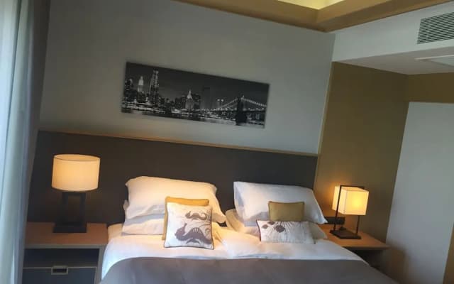 Patong Beach Luxury Hotel Apartment - photo 2