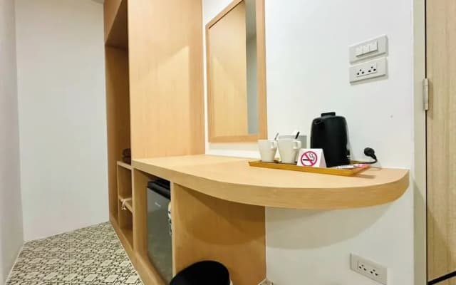 The Cozy 77 - No Parking - photo 2