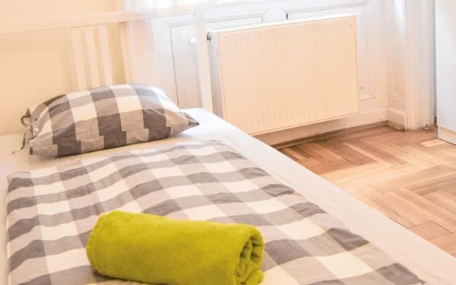 Friends Hostel and Apartments Budapest - photo 2