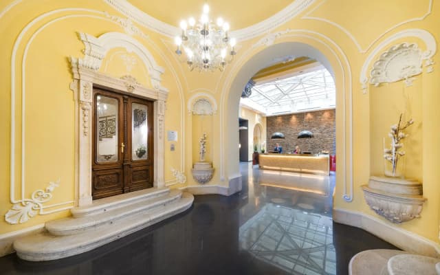 Eurostars Palazzo Zichy - photo 2