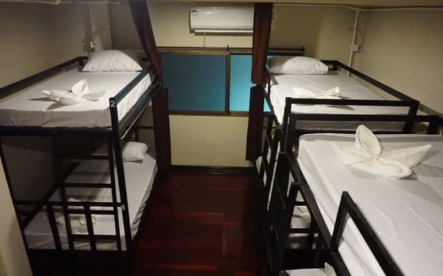 Bed District - photo 5