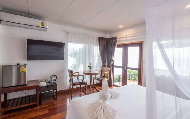 Twin Bay Resort - photo 3