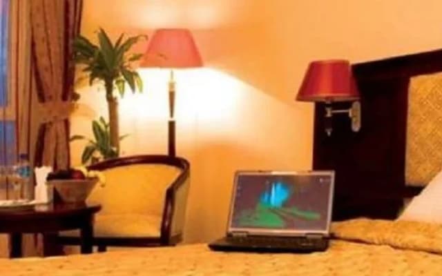 Ayana Golden Coast Hotel - photo 4