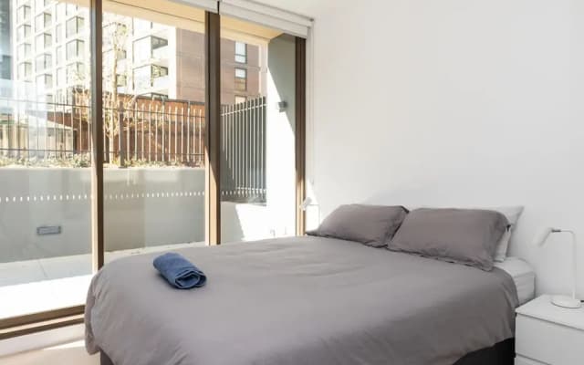 Modern Apartment in Darling Harbour - photo 5