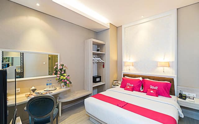 Royal City Hotel - photo 4