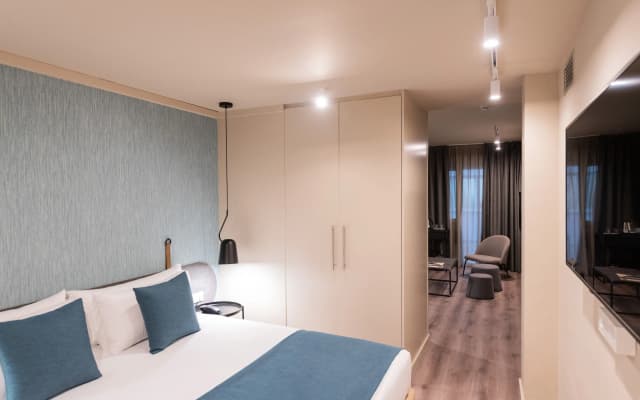 Atenea Rekord Suites Barcelona - photo 4