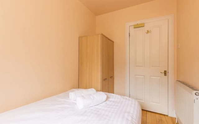 Amazing Castle View Apartment - photo 5
