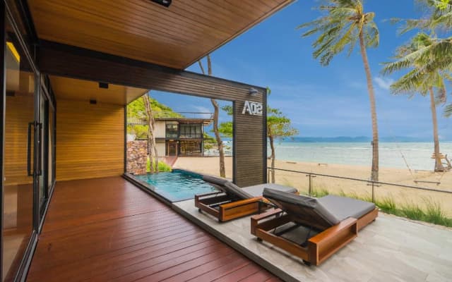 The Cabin Beach Resort - photo 4