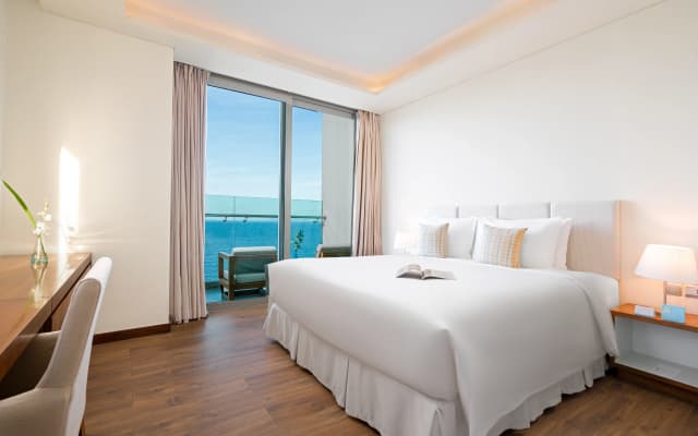A La Carte Da Nang Beach - photo 3