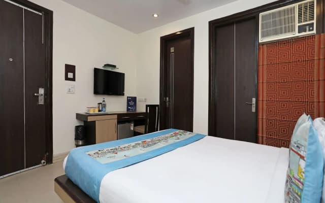 OYO 463 Hotel Metro View Inn - photo 3