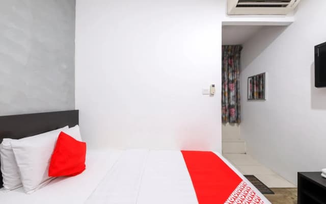 Tai Pan Hotel - photo 4