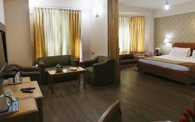Dee Marks Hotel & Resorts - photo 3