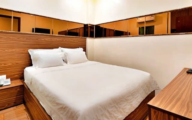 HANZ Minh Thu Hotel Go Vap - photo 4