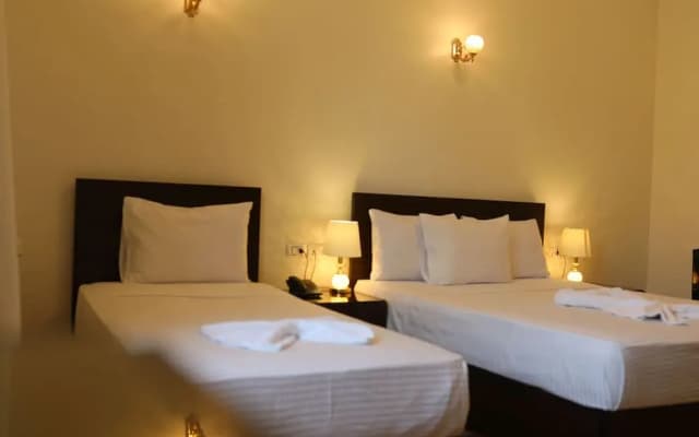 New Midtown Hotel - photo 2