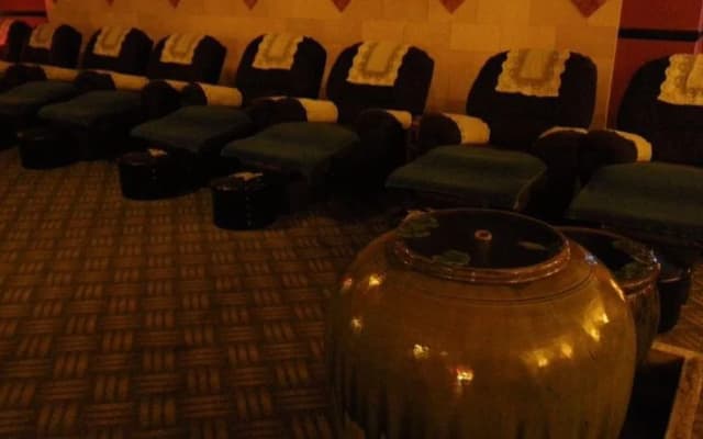 The Malaysia Hotel - photo 4