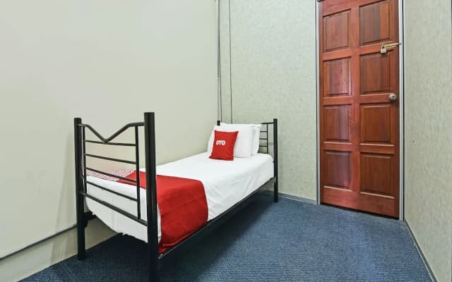 OYO 90593 Hotel Bajet Gaya Warisan - photo 3