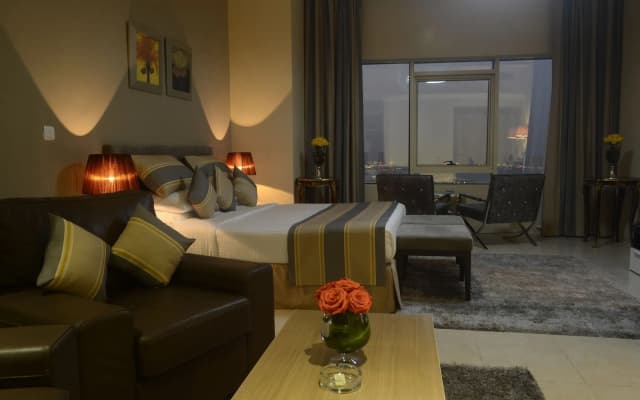 Magnum Hotel & Suites West Bay - photo 5