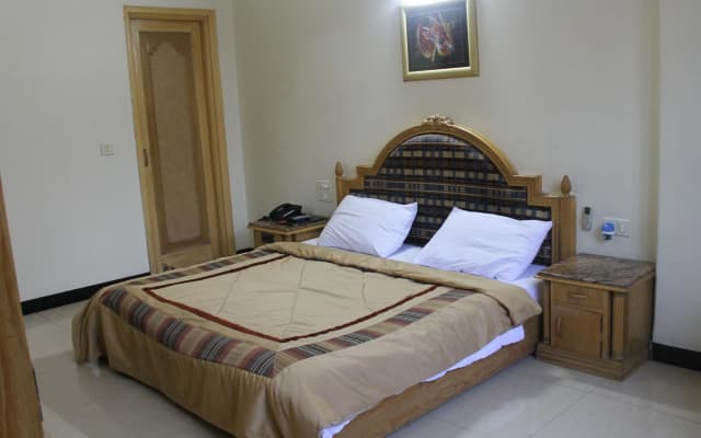 Hotel Sunstar Residency - photo 3