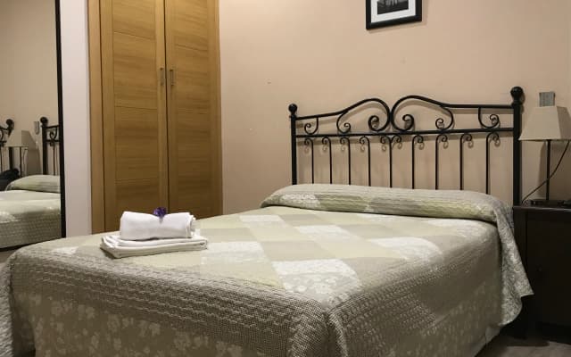 Hostal El Pilar - photo 4