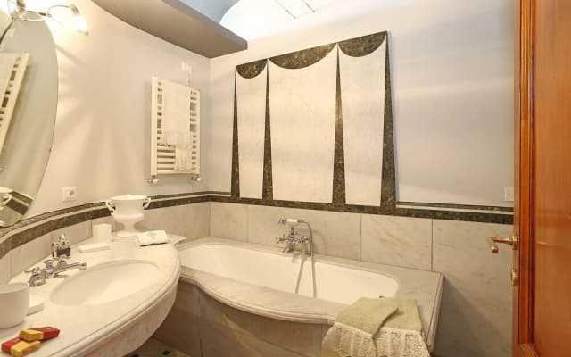 The Palazzetto Suites - photo 4