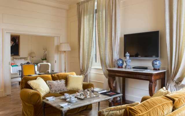 Grand Hotel Plaza - photo 3