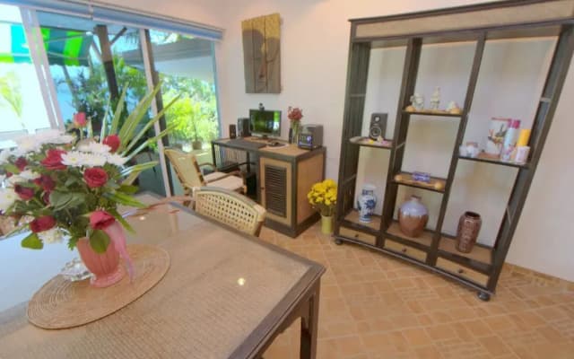 Beachfront Oasis With Private Pool and Jacuzzi on Samui's Bang Por Beach - photo 3