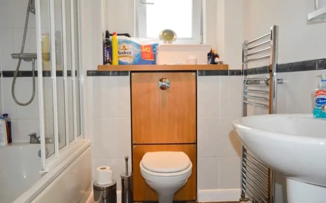 Modern 2 Bedroom Property in Central Edinburgh - photo 5