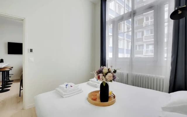 Modern Apartment - 2br/6p - Eiffel Tower - photo 2