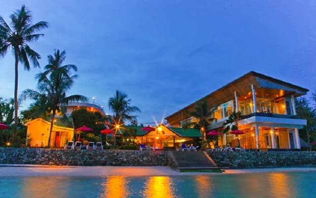 Samui Island Beach Resort & Hotel - photo 2