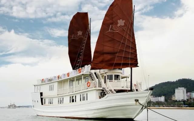 L'Azalee Cruise Halong - photo 4